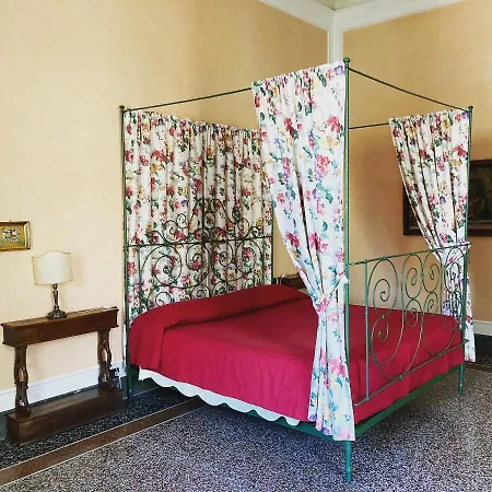 Palazzo Tucci Residenza D'epoca Bed & Breakfast Lucca
