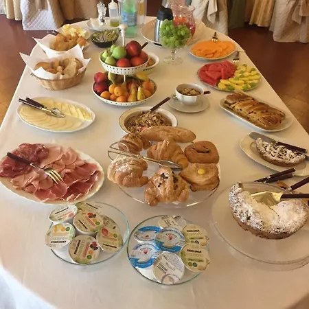 Palazzo Tucci Residenza D'epoca Bed & Breakfast Lucca